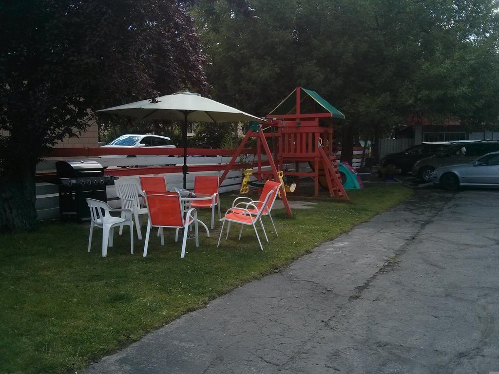 Motel House 2*