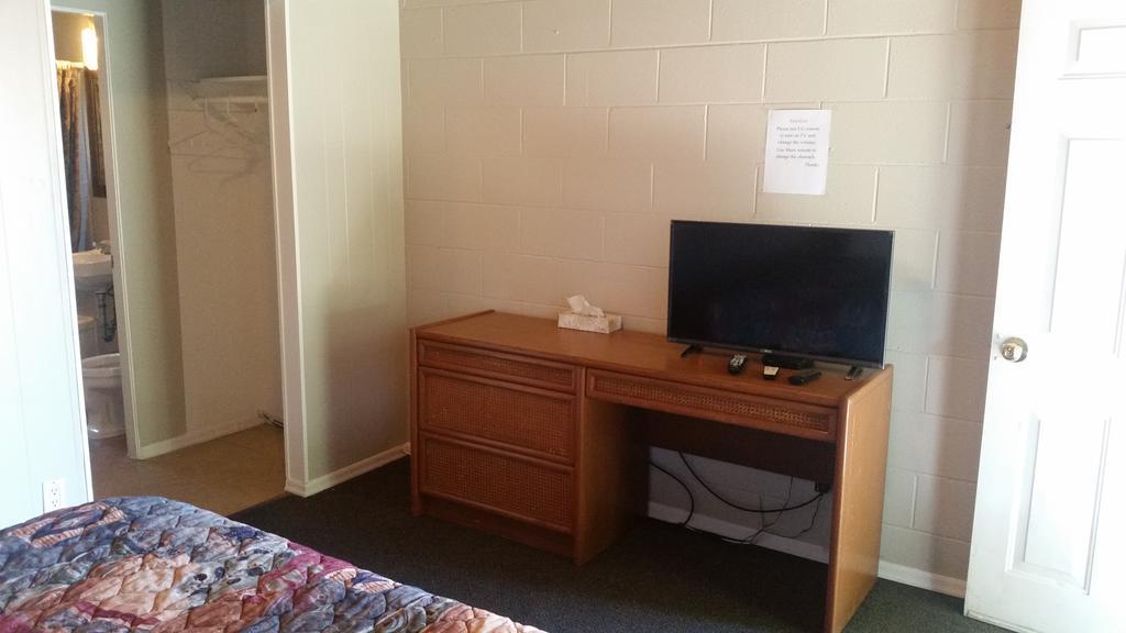 House Motel 2*